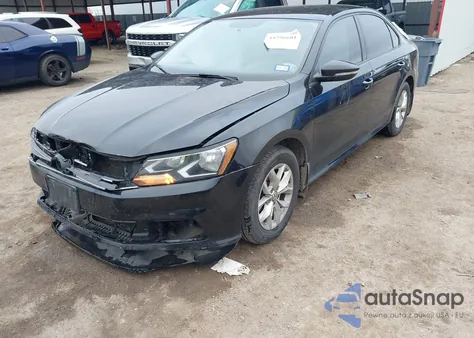 2018 Volkswagen Passat 2.0T R-Line/2.0T S from USA, damaged, VIN 1VWAA7A31JC016790